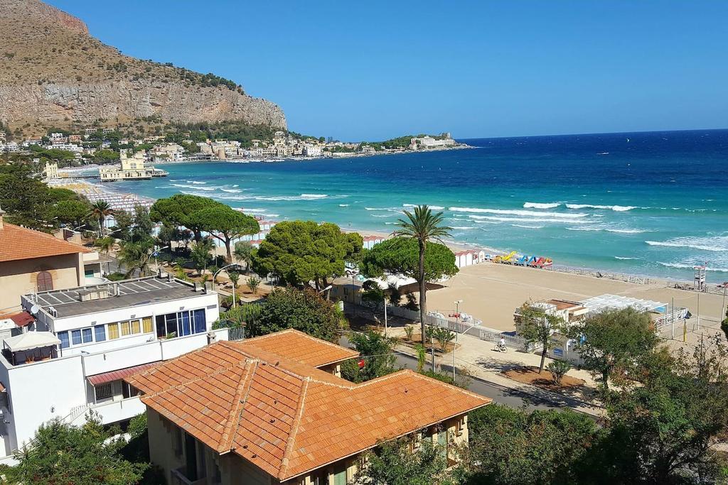 Mondello Luxury Apartment On The Beach Exterior foto